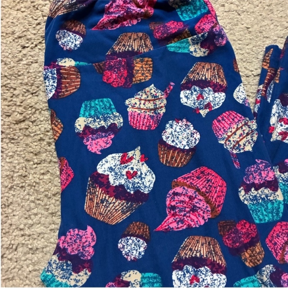 ❤️$5 Lularoe cupcake leggings size TC - Picture 6 of 8